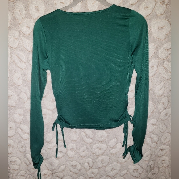 NWOT Shein cropped top - Picture 3 of 5